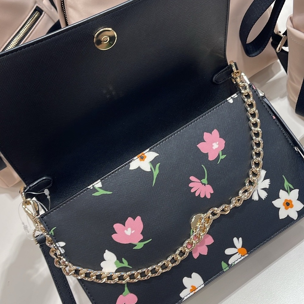 Kate Spade Madison Floral Waltz Flap Convertible Crossbody
Black Multi
NWT - Picture 8 of 16